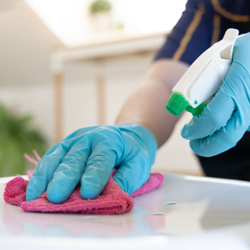 Comment entretenir et nettoyer une porte en papier toilette pour la faire durer plus longtemps